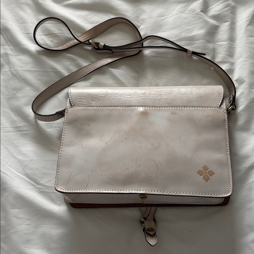 Patricia Nash Leather Salandra Flap Crossbody Natural White Cutout - Picture 4 of 12
